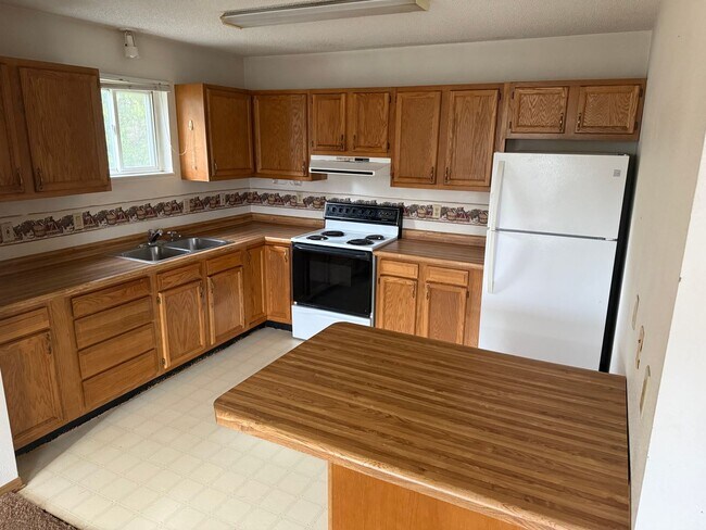 Photo - 319 1st St NW Unit 203