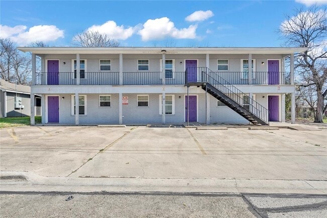 Photo - 901 Parmer Ave Unit 6