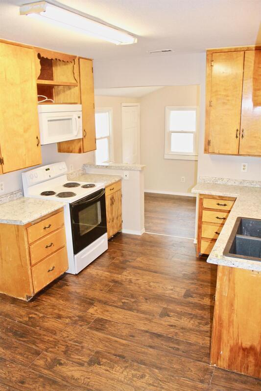 Photo - 512 N Poplar St