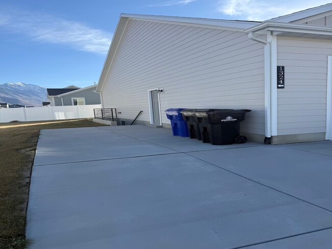 Parking and Separate Entrance - 1322 E 750 S Unit 1324