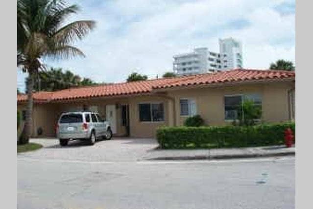 Photo - 2928 N Ocean Blvd Unidad Apt 1