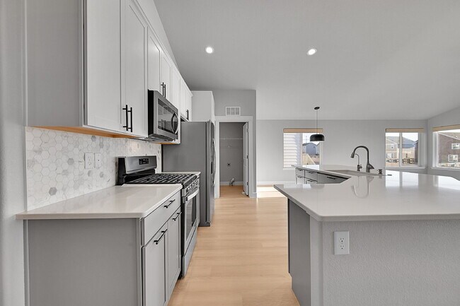 Photo - $2,650.00, 5-bed, 3-bed ranch-style home located in Colorado Springs with a large back yard.