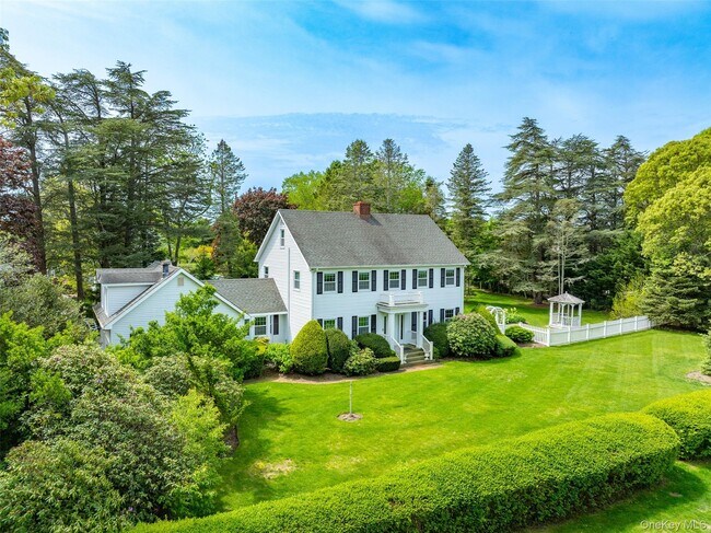 110 Sleepy Hollow Ln