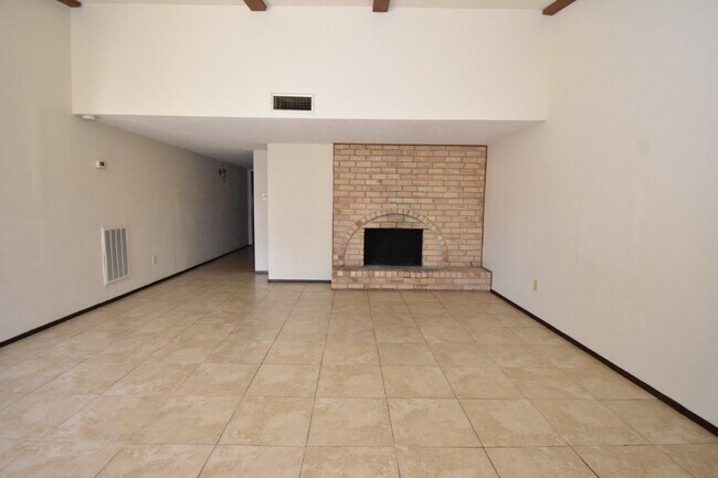 Photo - 16407 Cairnway Dr