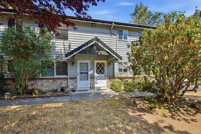 Building Photo - 7909 218th St SW Unit 4