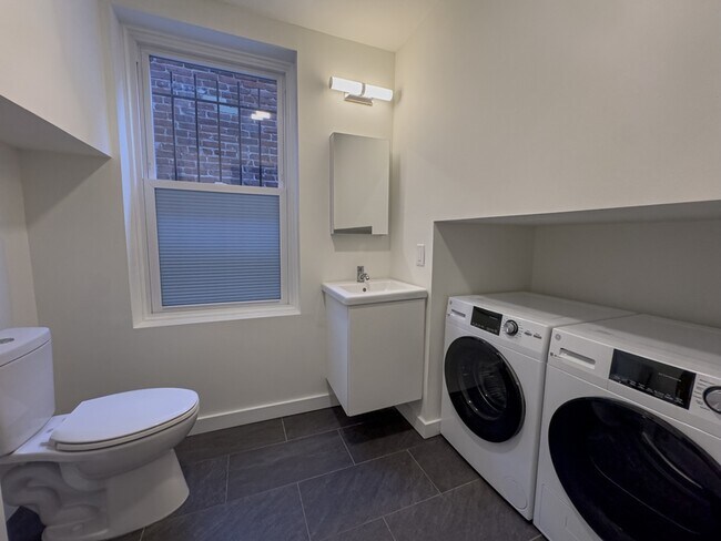 Photo - 1832-34 Callowhill St