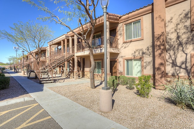 Fernwood Court Apartments