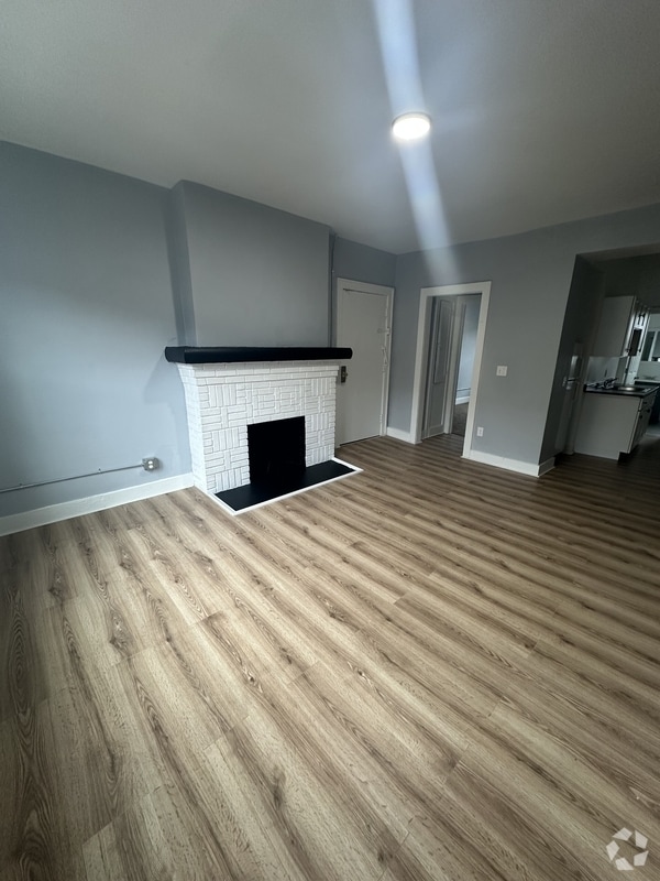 Building Photo - 2654 N Moreland Blvd Rental