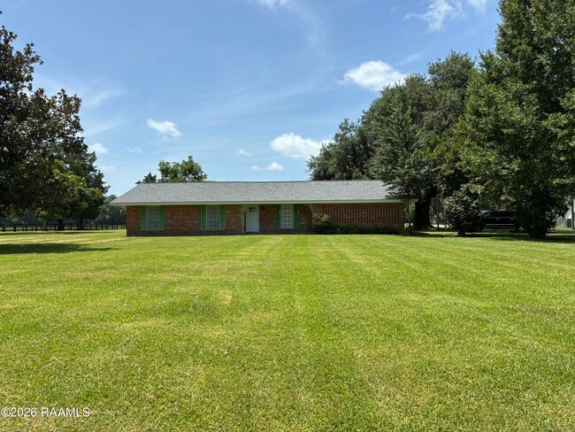 Photo - 101 Sonnier Rd