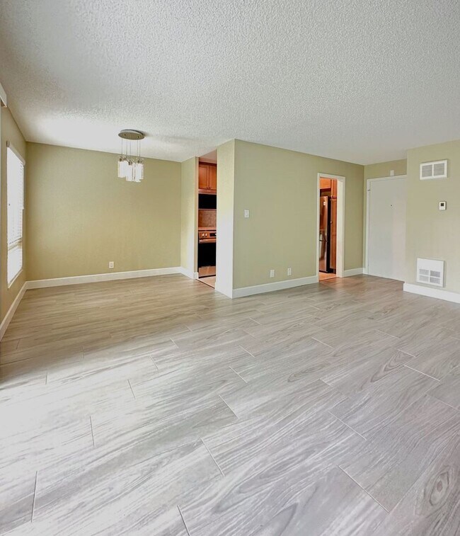 Photo - Gorgeous 1 bedroom/1 bath Condo in San Mat... Unidad #214