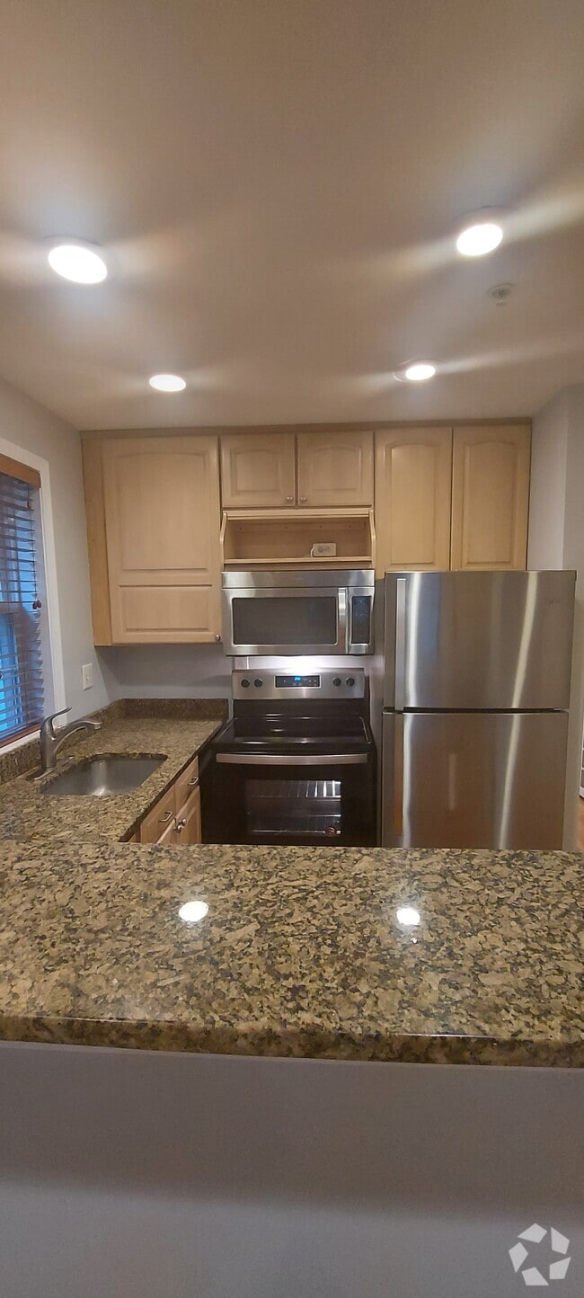 Building Photo - 4200 Grant Street, NE Unit #201 Rental