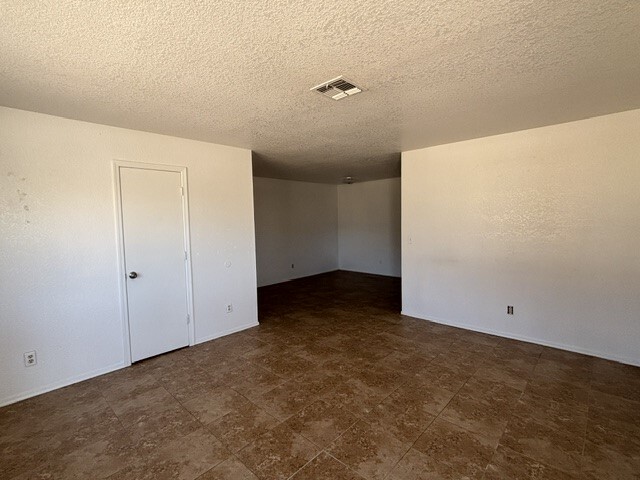 Photo - 2700 W Shauna Dr