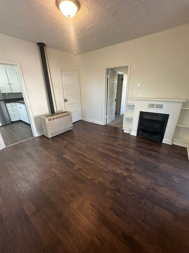 Photo - 113 N 6th St Unit #2