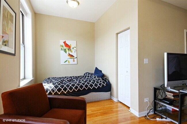 Photo - 1138 W Addison St Unidad 2
