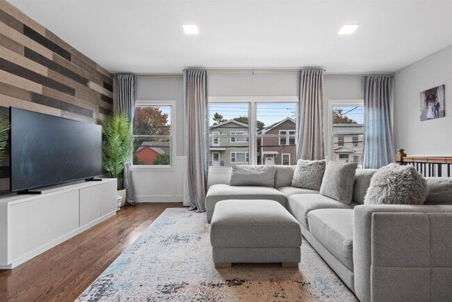 Photo - 114 Bleecker St Unit #1