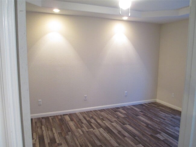 Building Photo - 1430 Avenue Q Unit 12