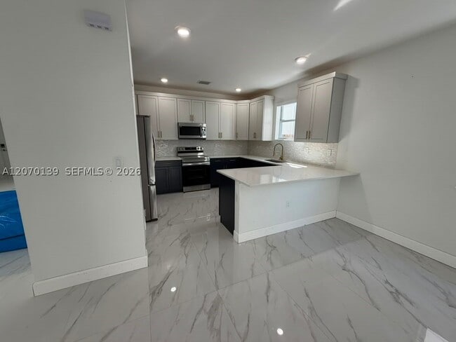 1409 SE 26th Ter