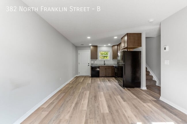 Photo - 382 N Franklin St Unit B