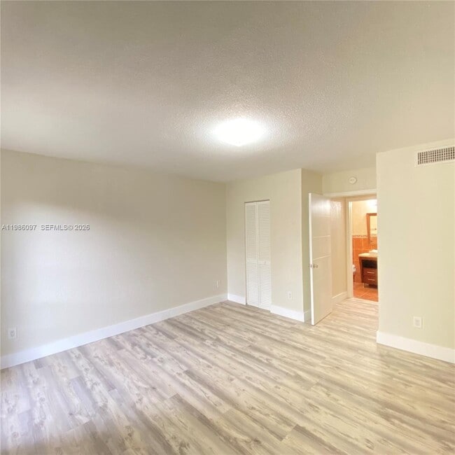 Photo - 10794 N Kendall Dr Unit B10