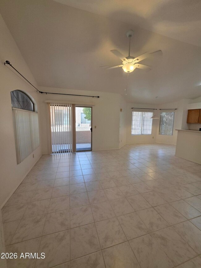 Photo - 586 S Sawmill Gardens Dr