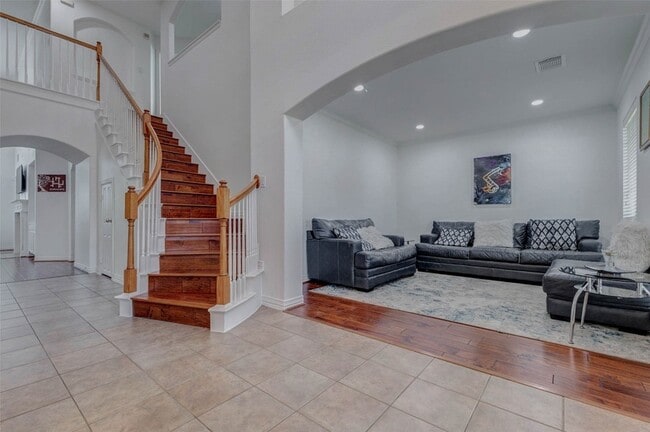 Photo - 26511 Cresent Cove Ln