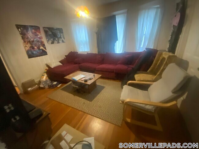 102 W Adams St Unit 1
