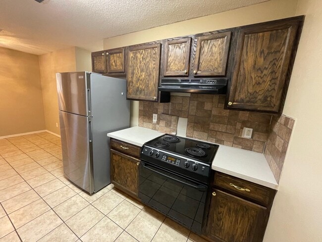 Photo - 6508 Albany Ave