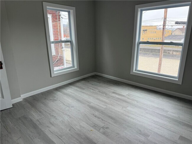 Photo - 14 Willow Pl