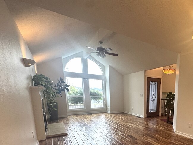 Photo - 17927 Ridge Lake Dr