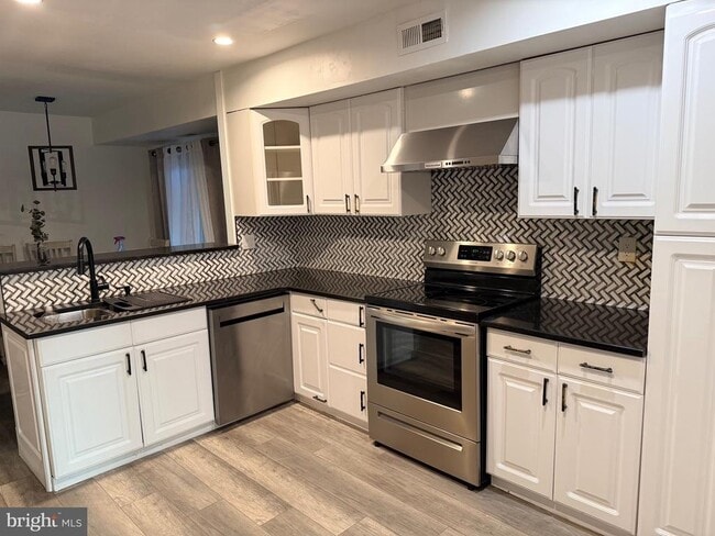 Photo - 62 Juniper Ct