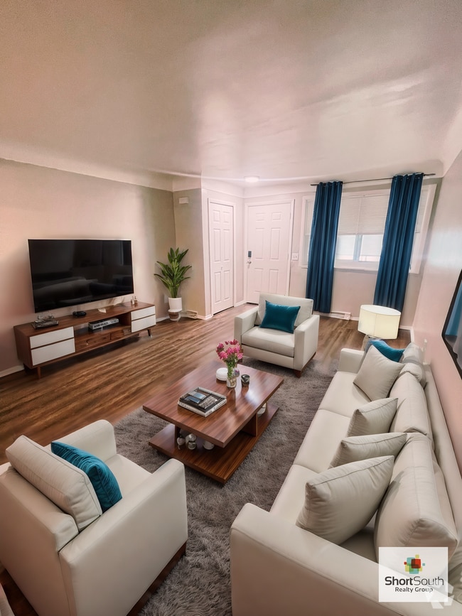 Building Photo - 2 bed 1 bath Duplex Ready for Immediate mo... Unit 48139 Meadow Lane Rental