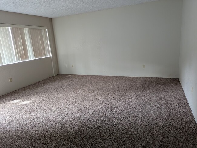 Photo - 1229 Burton Ct Unidad 6