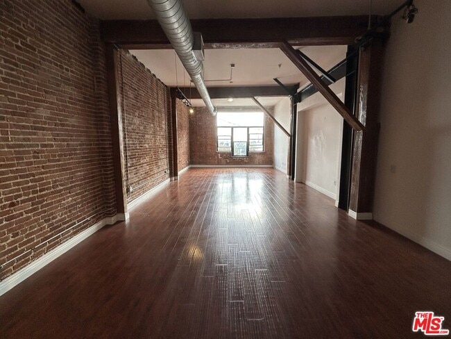 Photo - 652 Mateo St Unidad 207