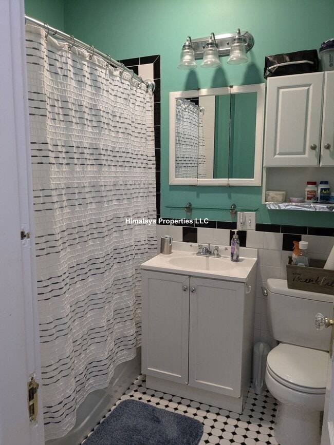 Photo - 29 Bromfield Rd Unit 1