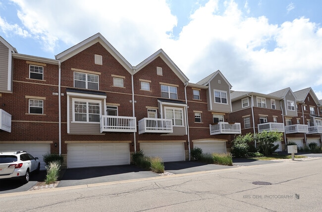 Photo - 372 W Wood St Townhome