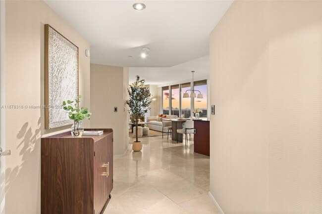 Building Photo - 1830 S Ocean Dr Unit 2306 Rental