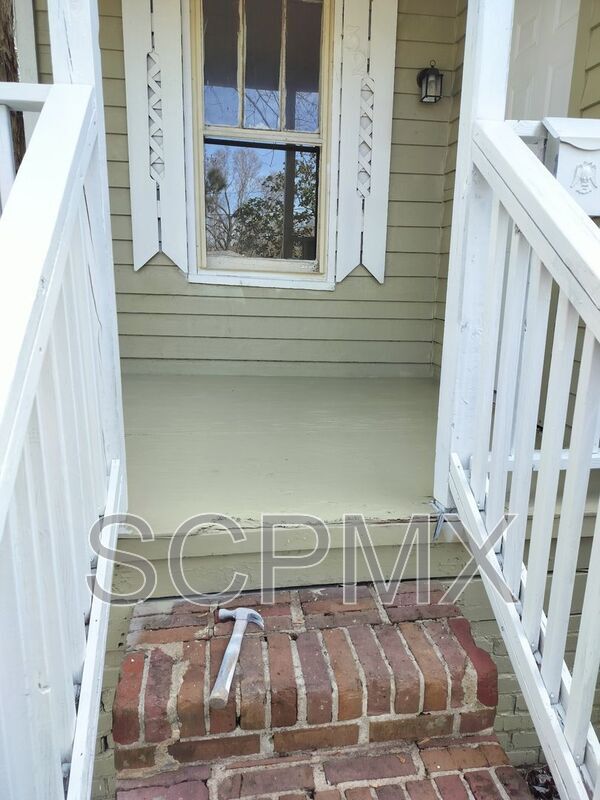 Photo - 2653 Lawrence Ave