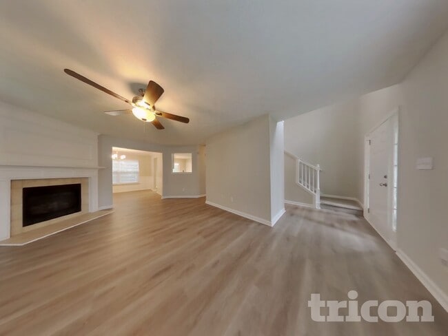 Photo - 5534 Somervale Ct