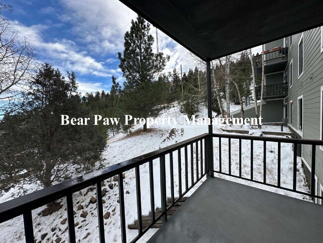 Photo - "Cozy 1-Bed Retreat in Scenic Evergreen!" Unidad Apt. 204