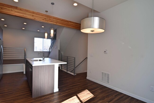 Photo - 1239 Tennyson St