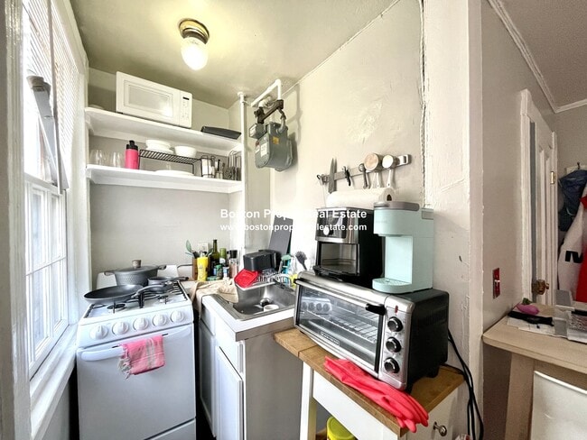 Photo - 2 Champney Pl Unit 3