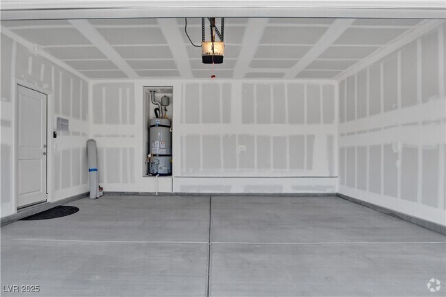 Building Photo - 1724 Viola Falls St Rental