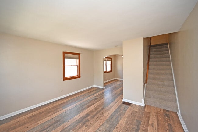 Photo - 27 Pleasant Ridge Ave