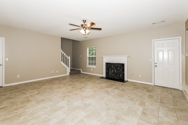 Photo - 385 Kentwood Springs Dr