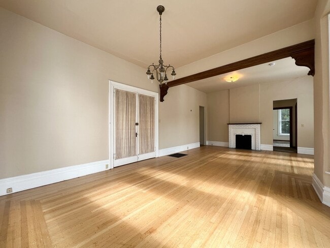 Photo - 2240 Third Street Unidad # 1