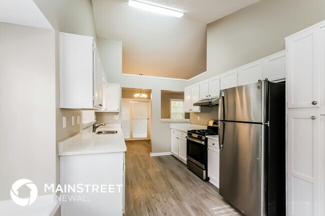 Photo - 5878 Homestead Cir