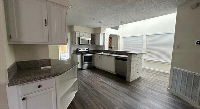Photo - 4626 Green Trail Dr