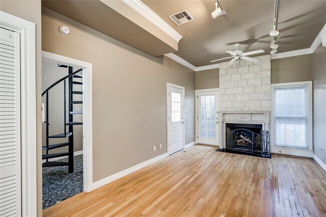 Photo - 1603 Shoal Creek Blvd Unit C