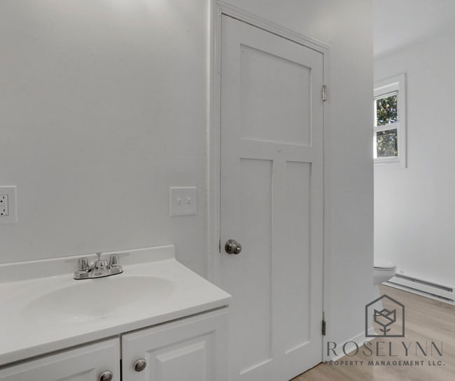 Photo - 270 Walnut St