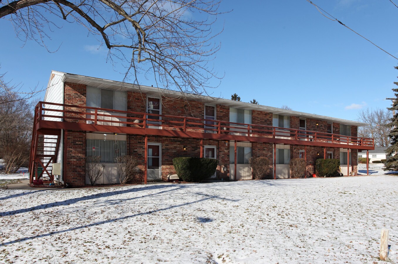 Lake Drive Apartments - Lake Drive Apartments